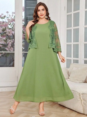 Zielona sukienka hafty (2XL)