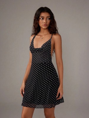 Czarna sukienka mini groszki (M)
