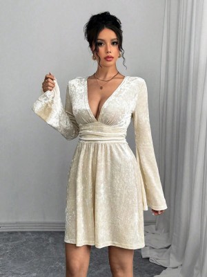 Aksamitna sukienka ecru (L)