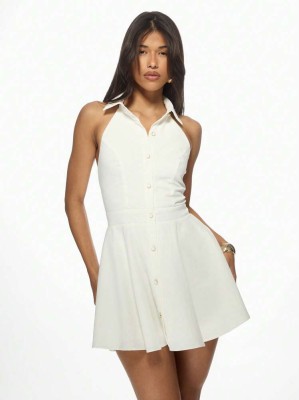 Biała mini sukienka kołnierz (M)