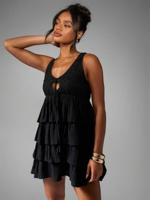 Czarna sukienka koronkowa góra (XL)