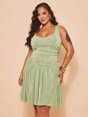 Zielona sukienka marszczenia (3XL)