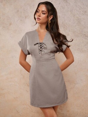 Beżowa sukienka mini krótki rękaw (XL)