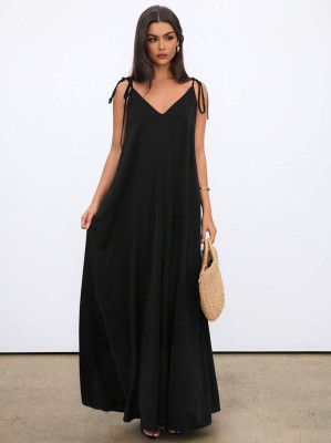 Czarna sukienka maxi v neck (S)