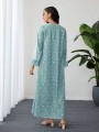 Wzorzysta sukienka maxi (XL)