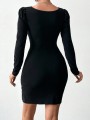 Czarna mini sukienka cut out (M)