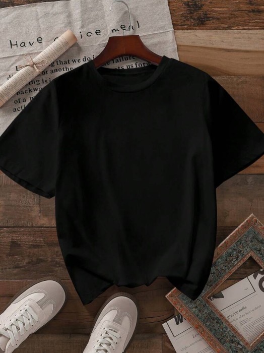 Czarny t-shirt napis (S)