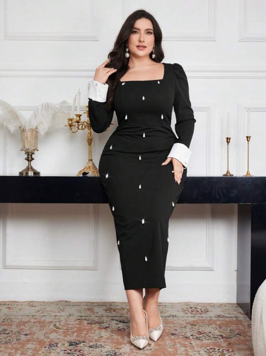 Czarna sukienka midi zawieszki (3XL)