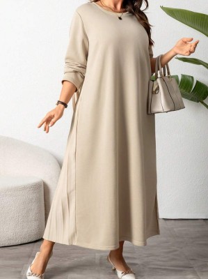 Beżowa sukienka łączone materiały (4XL)