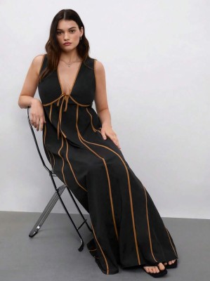 Czarna sukienka maxi (4XL)