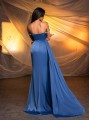 Niebieska satynowa sukienka maxi (L)
