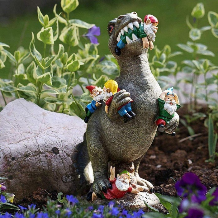 Ogrodowa figurka dinozaur