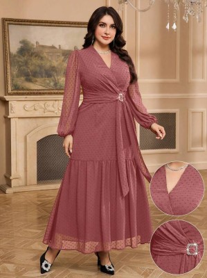 Szyfonowa sukienka brudny róż wzór (4XL)