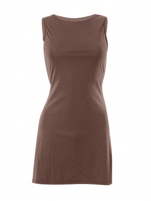 Brązowa klasyczna sukienka mini (S)