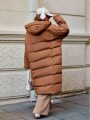 Brązowy pikowany płaszcz oversize (L)