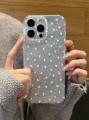 Błyszczące etui wzór serca iPhone 15