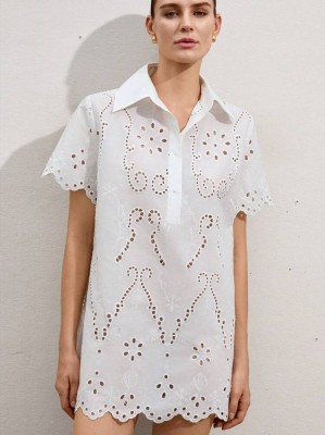 Biała sukienka mini hafty (M)
