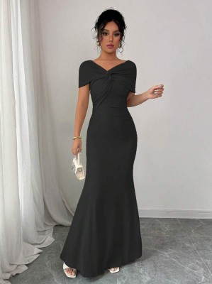 Czarna sukienka krótki rękaw (XL)