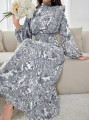 Elegancka sukienka długie rękawy (XL)