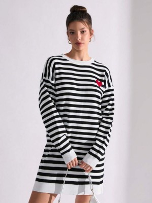 Dzianinowa sukienka mini paski (L)