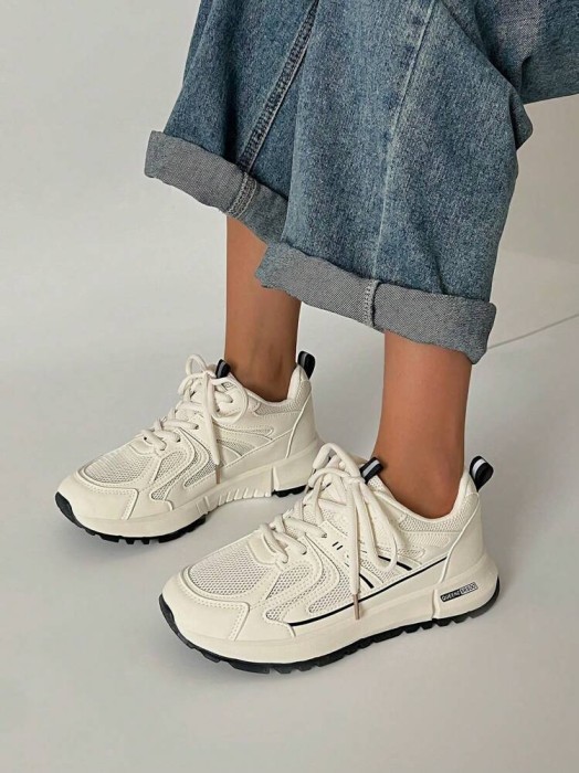 Ecru sznurowane buty sportowe (37,5)