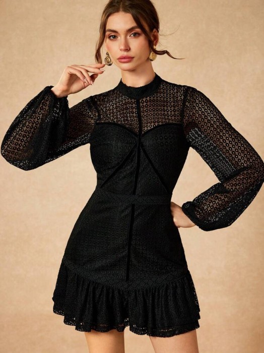 Czarna sukienka mini długi rękaw (S)