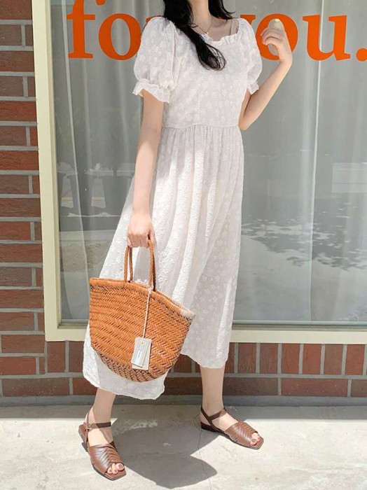 Biała sukienka krótkie rękawy (XL)