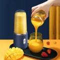 Przenośny blender granatowy