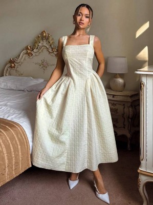 Teksturowana sukienka ecru (M)