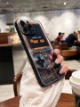 Wzorzyste etui iPhone 15