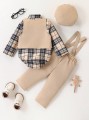 Beżowy komplet czteroczęściowy (3-6M)