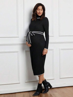 Czarna midi sukienka pasek (M)