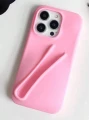 Różowe etui iPhone 15