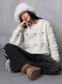 Klasyczny sweter ecru kwiaty (M)