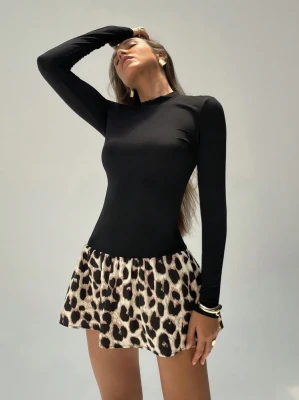 Czarna sukienka kontrastowa wstawka (XS)