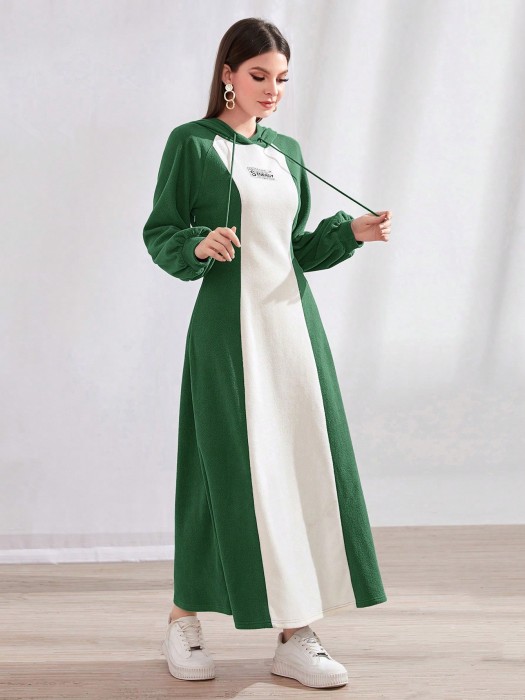 Dwukolorowa polarowa sukienka kaptur (M)