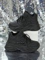 Czarne sznurowane buty sportowe (41)