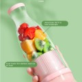 Przenośny różowy blender