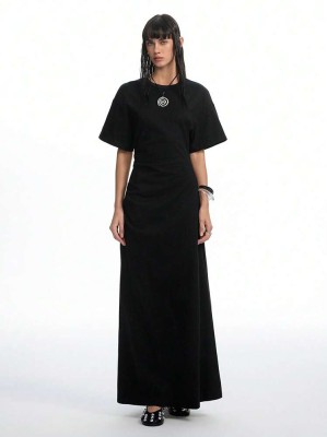 Czarna sukienka krótkie rękawy (S)