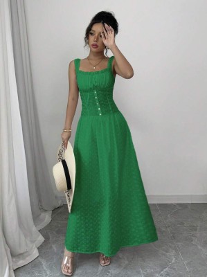 Zielona sukienka maxi hafty (M)