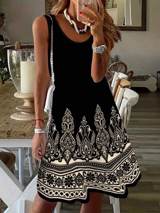 Czarna sukienka bez rękawów wzór (2XL)