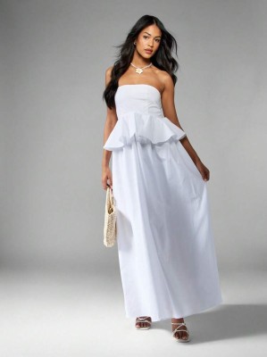 Biała sukienka baskinka (XS)