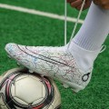 Białe buty piłkarskie wzór (32)