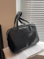 Czarna torebka typu tote