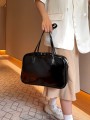 Czarna torebka typu tote