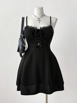 Czarna sukienka mini (1XL)