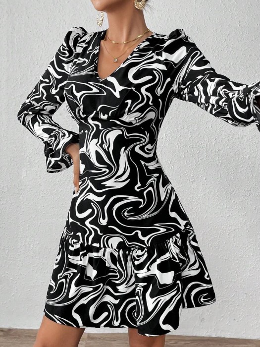 Monochromatyczna sukienka wzór (S)