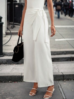 Białe proste spodnie wiązanie (XL)