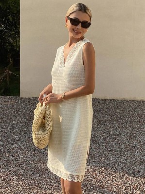 Prosta sukienka ecru koronka (L)