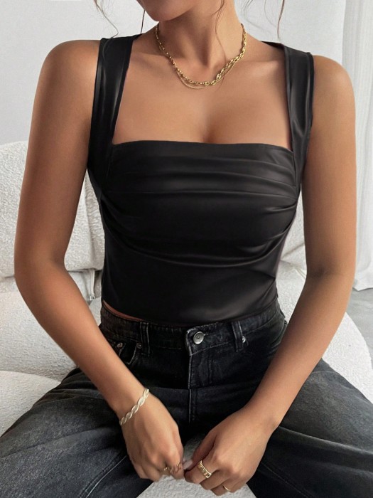 Czarny top imitacja skóry (XL)